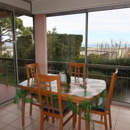 Apartment Mediterranee *